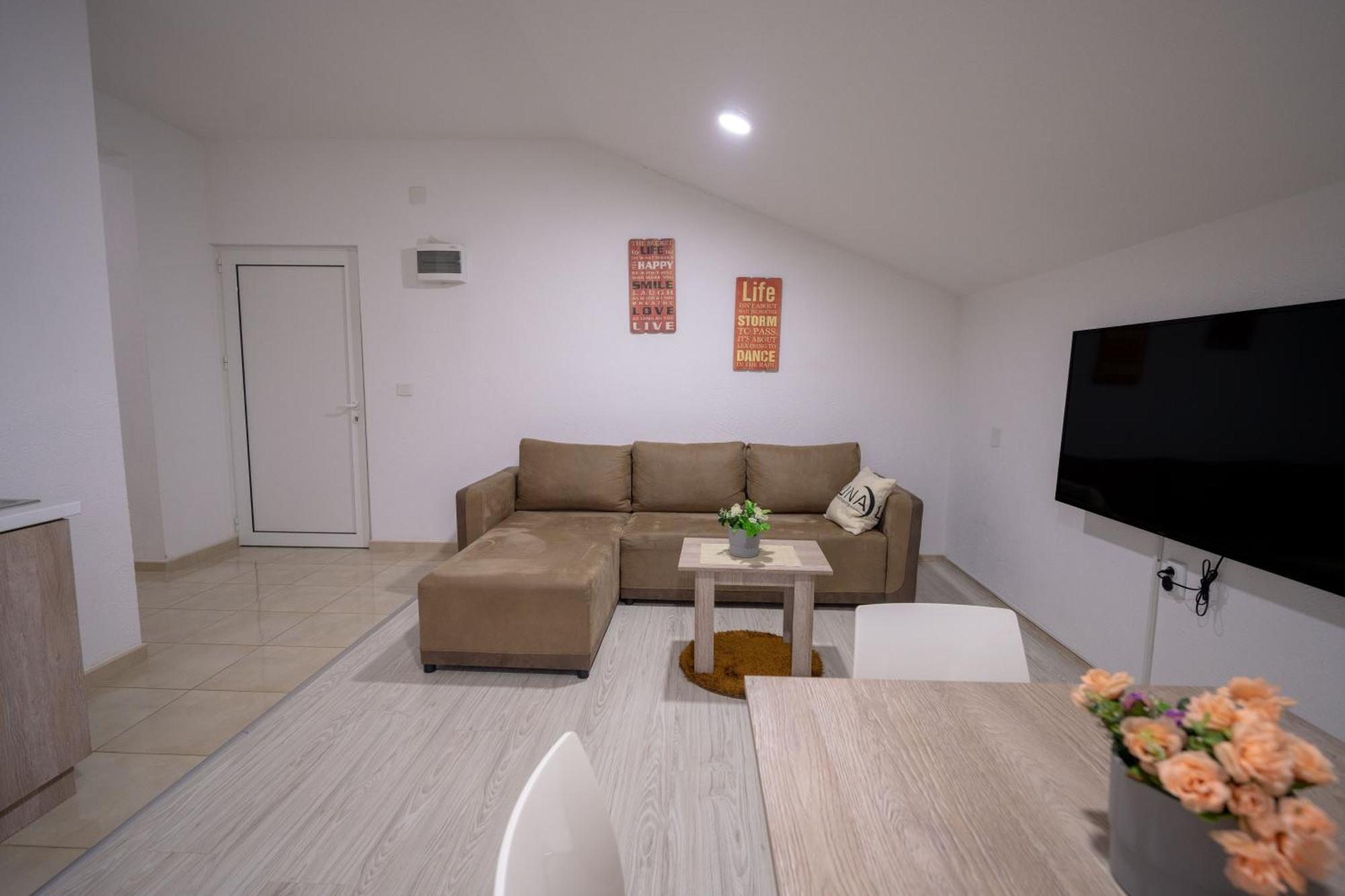 Luna Apartments Гевгели Екстериор снимка